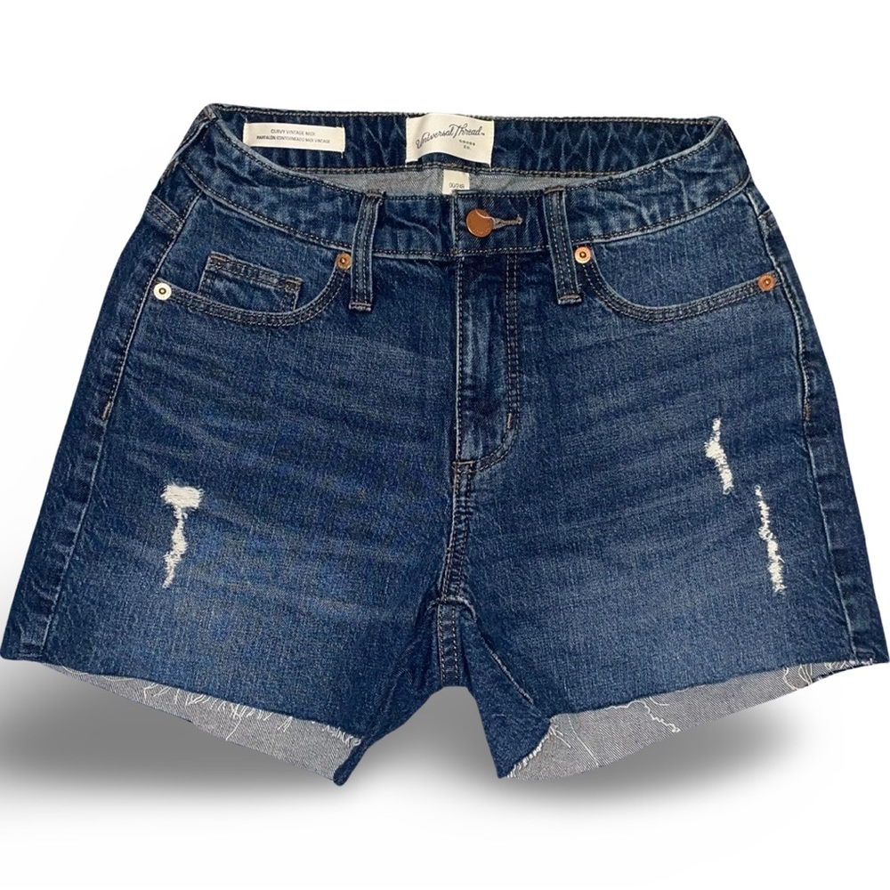 Universal Threads Curvy Vintage Midi Shorts